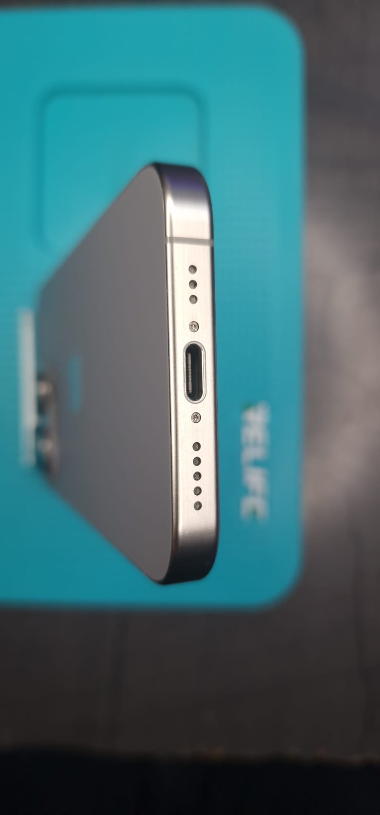 Apple iPhone 15 Pro 128GB White Titanium - Zustand GUT 87% Kapazität – Bild 8