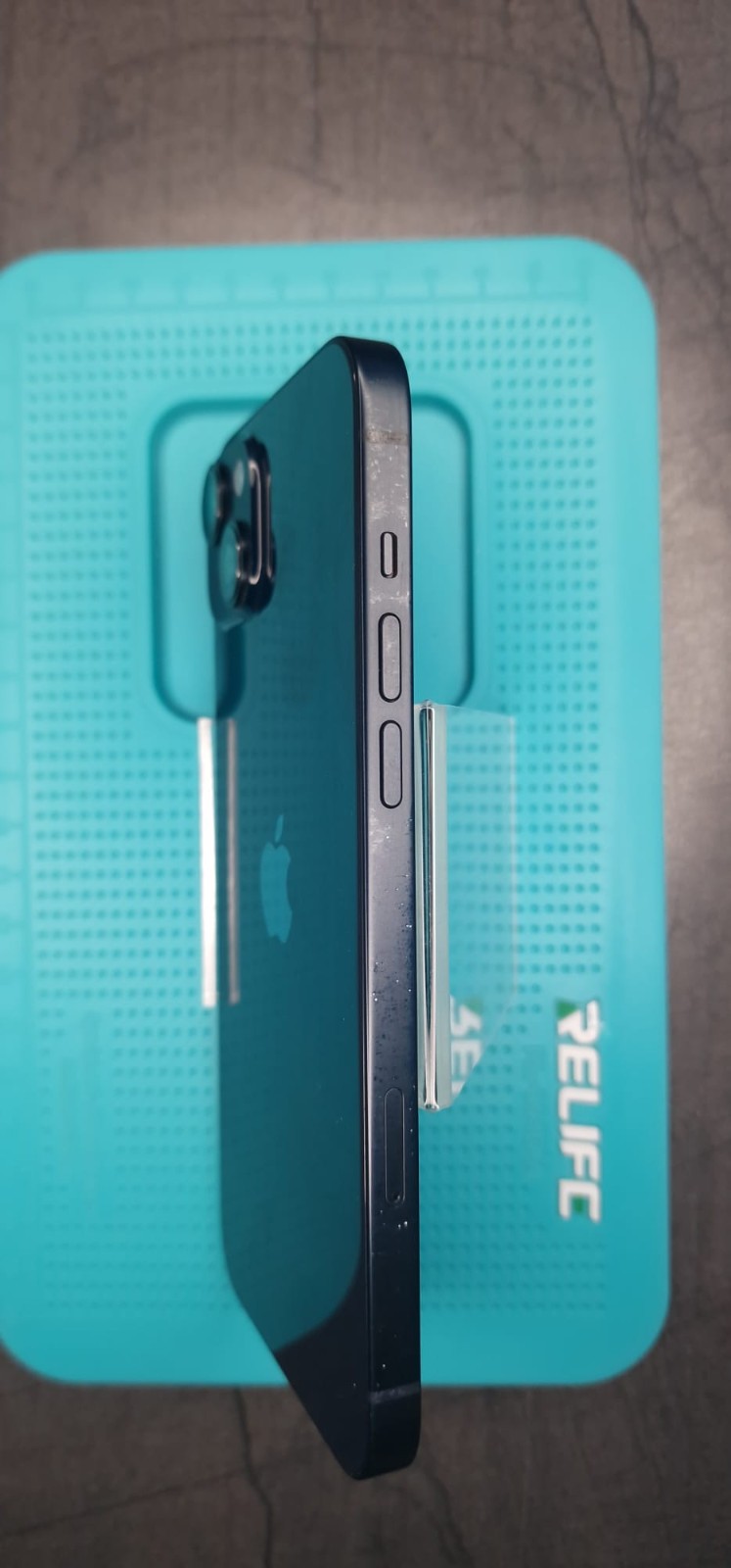 Apple iPhone 14 Plus 128GB Mitternacht/Schwarz Zustand: GUT â Bild 4