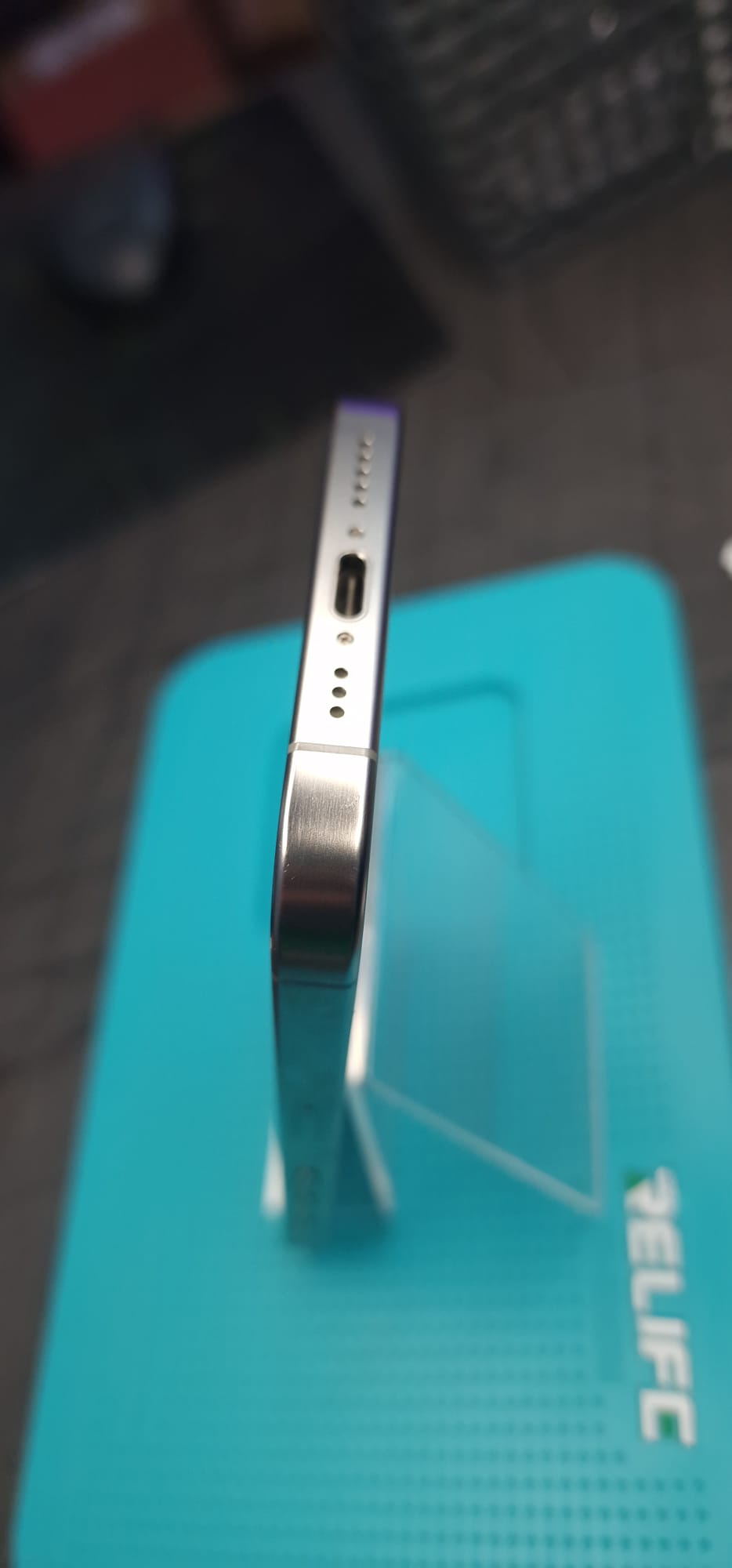 Apple iPhone 15 Pro 128 GB Natur – Gut – Bild 5