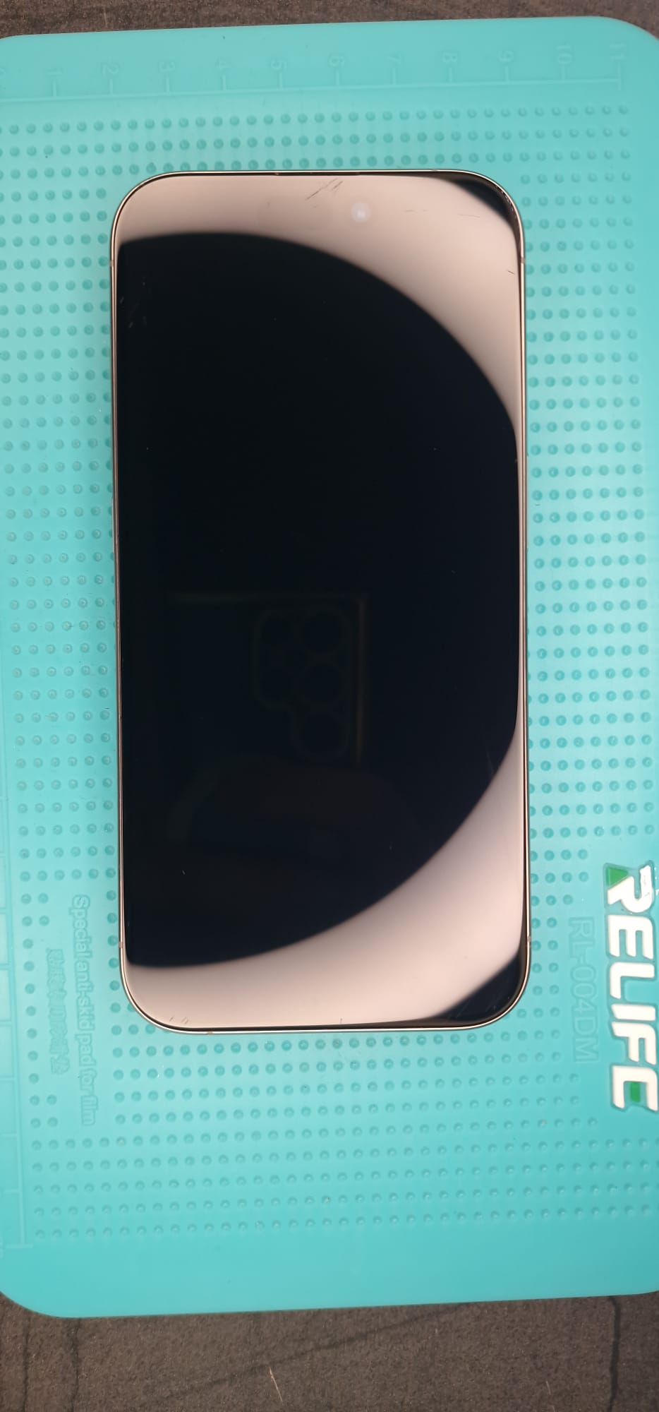 Apple iPhone 15 Pro 128 GB Natur – Gut – Bild 12