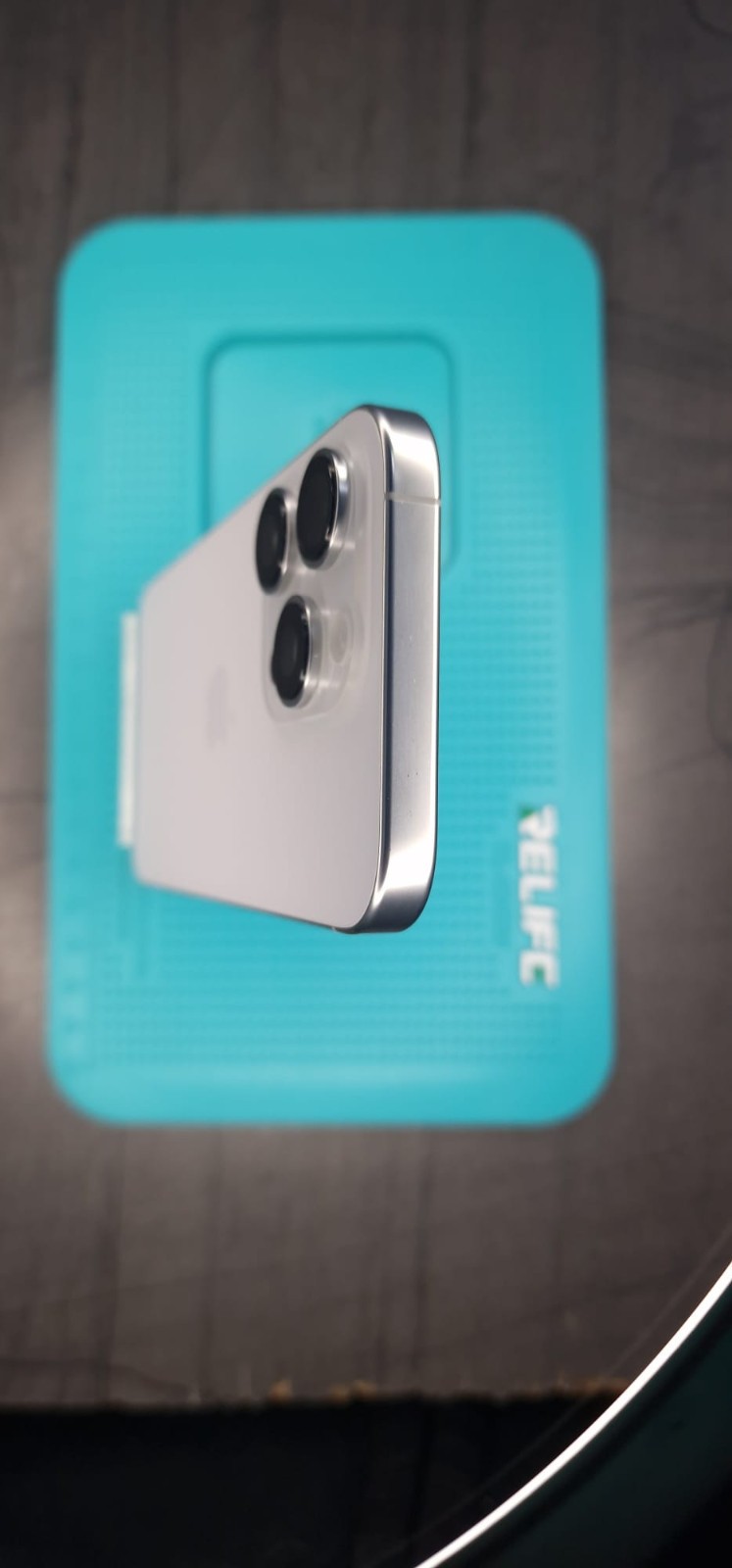 Apple iPhone 16 Pro - 128GB - Topzustand - White Titanium â Bild 9