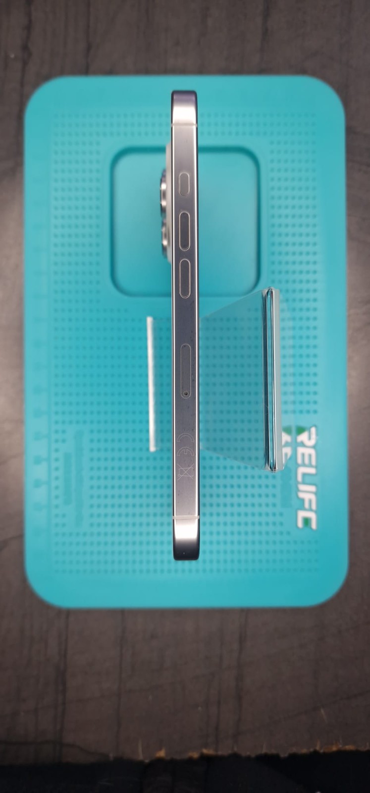 Apple iPhone 16 Pro - 128GB - Topzustand - White Titanium â Bild 10