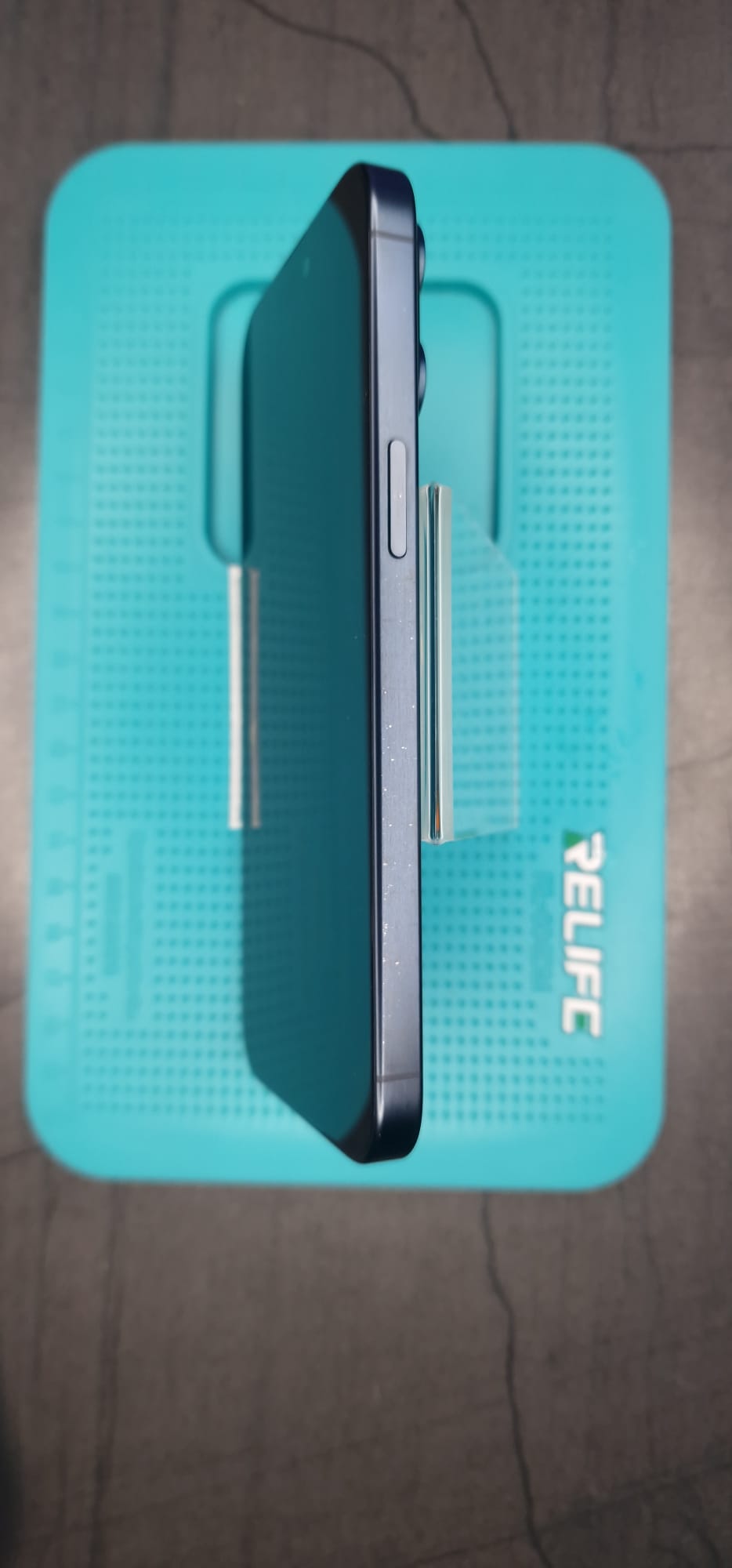 Apple iPhone 15 Pro Max 256GB Blau – Sehr gut – Bild 3