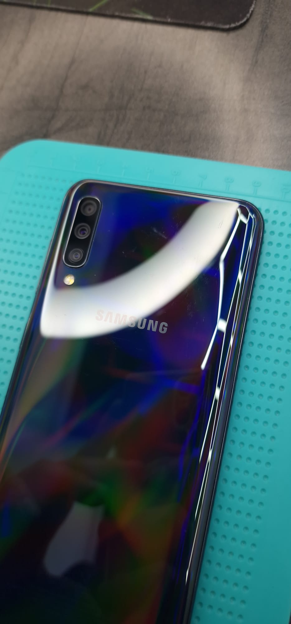 Samsung A50 128 GB Blau – Sehr gut – Bild 2