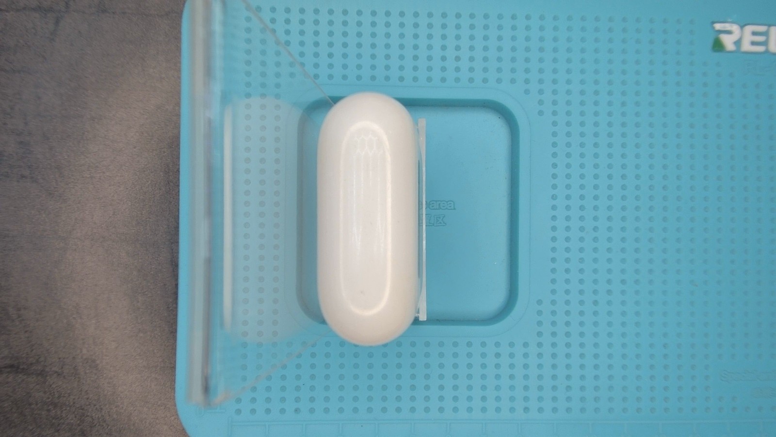 Apple AirPods 3 Generation True Wireless Kopfhörer Lightning Ladecase weiß – Bild 7