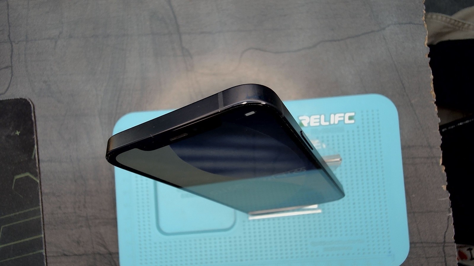 Apple iPhone 12 schwarz 64GB - gut - 100% – Bild 9