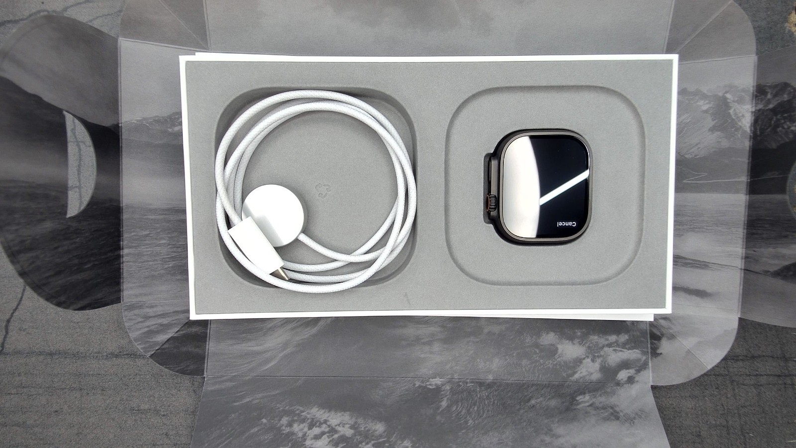 Apple Watch Ultra 3 GPS + Cellular 49mm Titan schwarz Alpine Loop schwarz M – Bild 4