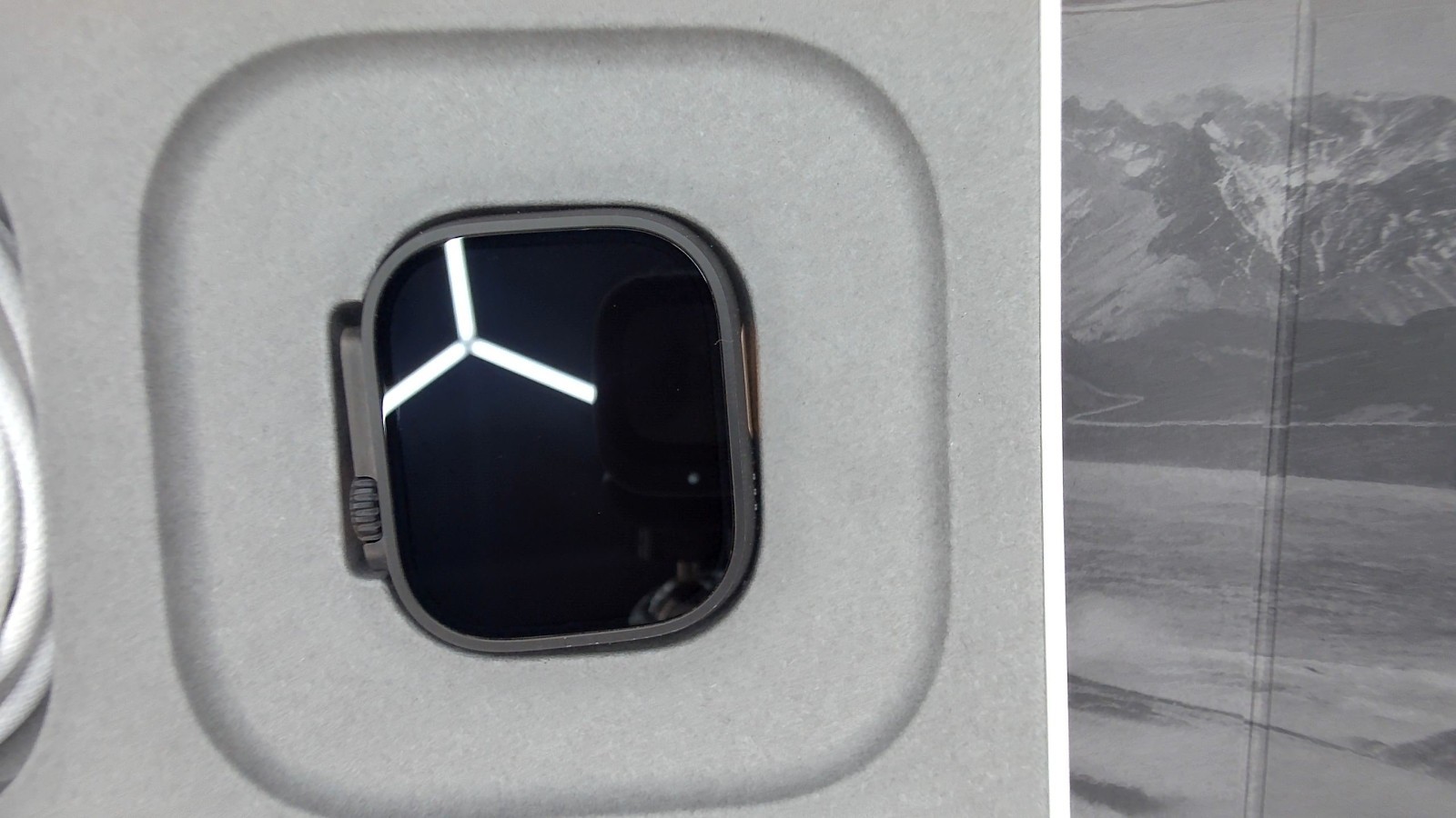 Apple Watch Ultra 3 GPS + Cellular 49mm Titan schwarz Alpine Loop schwarz M – Bild 5