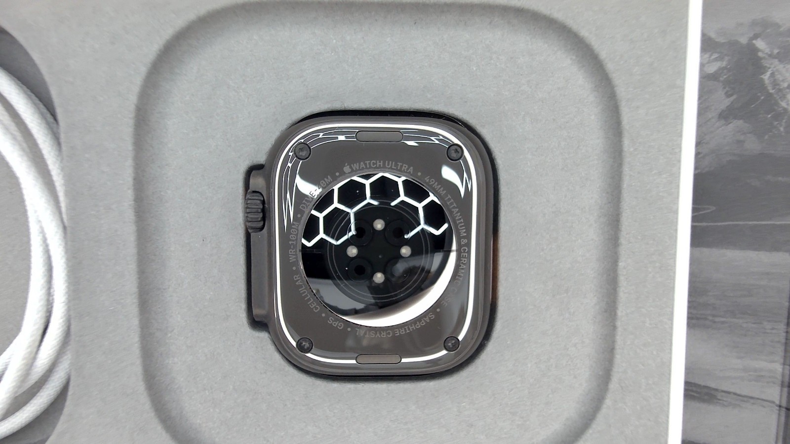 Apple Watch Ultra 3 GPS + Cellular 49mm Titan schwarz Alpine Loop schwarz M – Bild 10