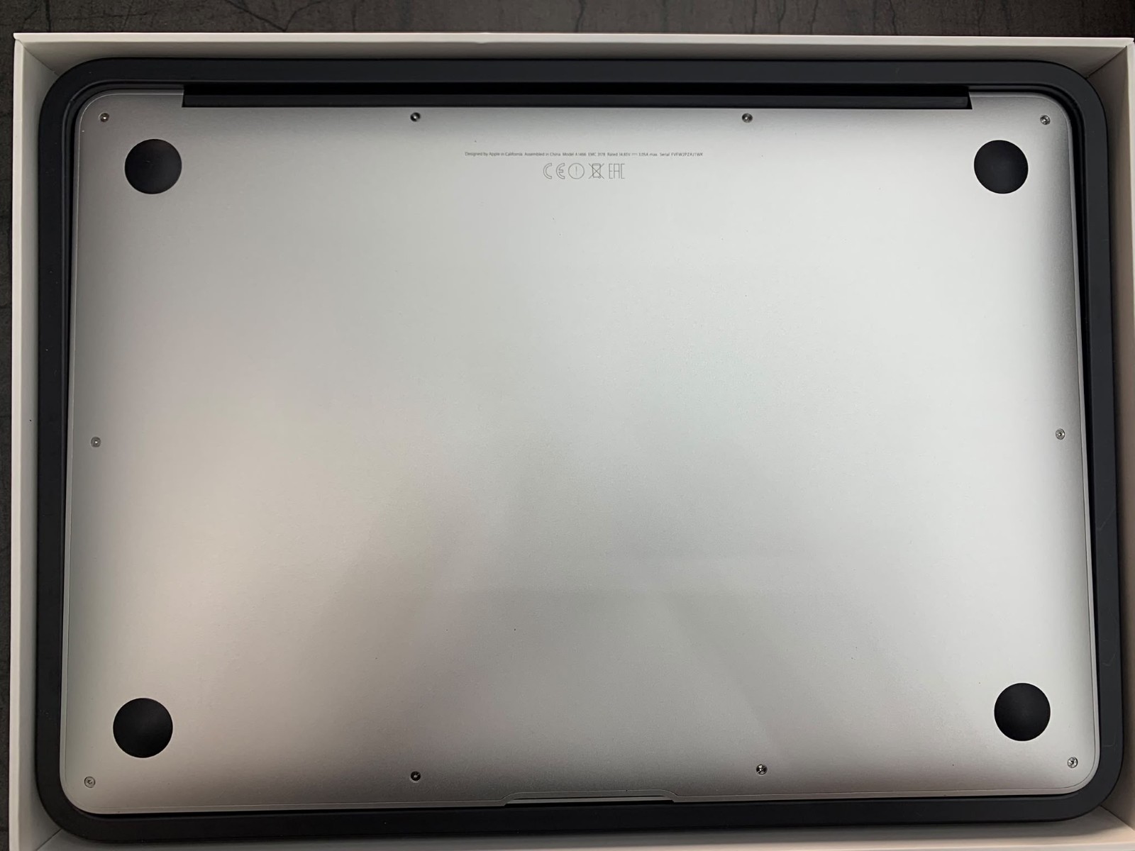 Apple MacBook Air 13.3" 1.8 GHz Intel Core i5 8 GB RAM 128 GB PCIe SSD – Bild 10