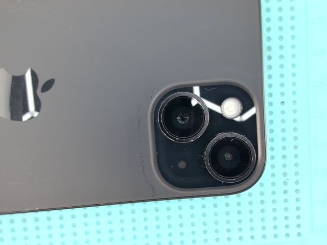 APPLE iPhone 15 256GB Schwarz - Fair - 87% - AK5313 – Bild 5