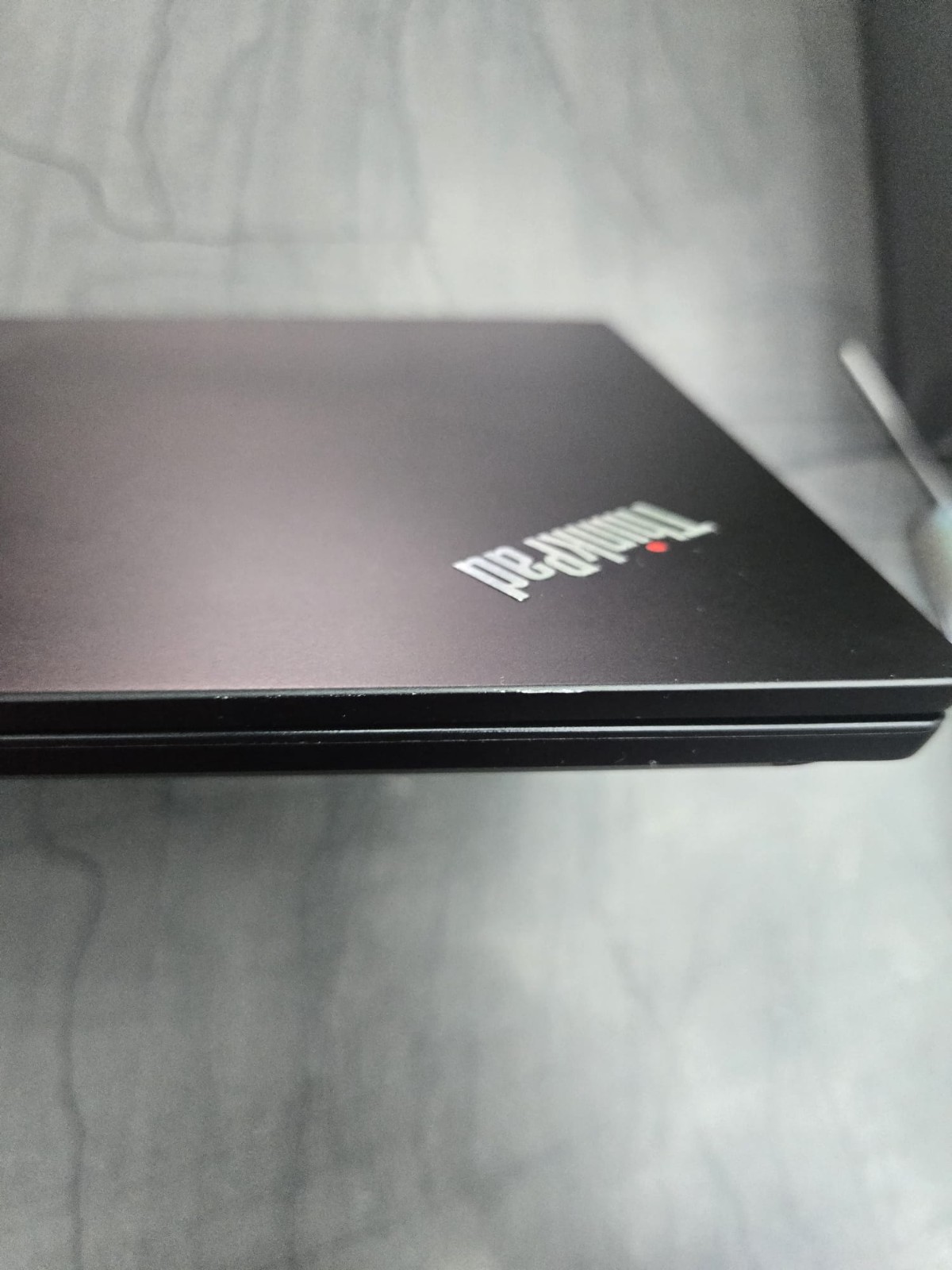 Lenovo ThinkPad E14 Gen 3 14 Zoll (512GB SSD, AMD Ryzen 5 5500u Serie 16GB Ram) – Bild 2